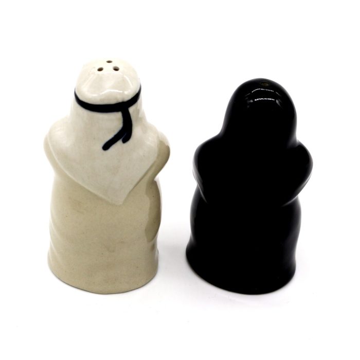 Traditional Arab Couple Salt & Pepper Shakers – Ceramic Souvenir Set